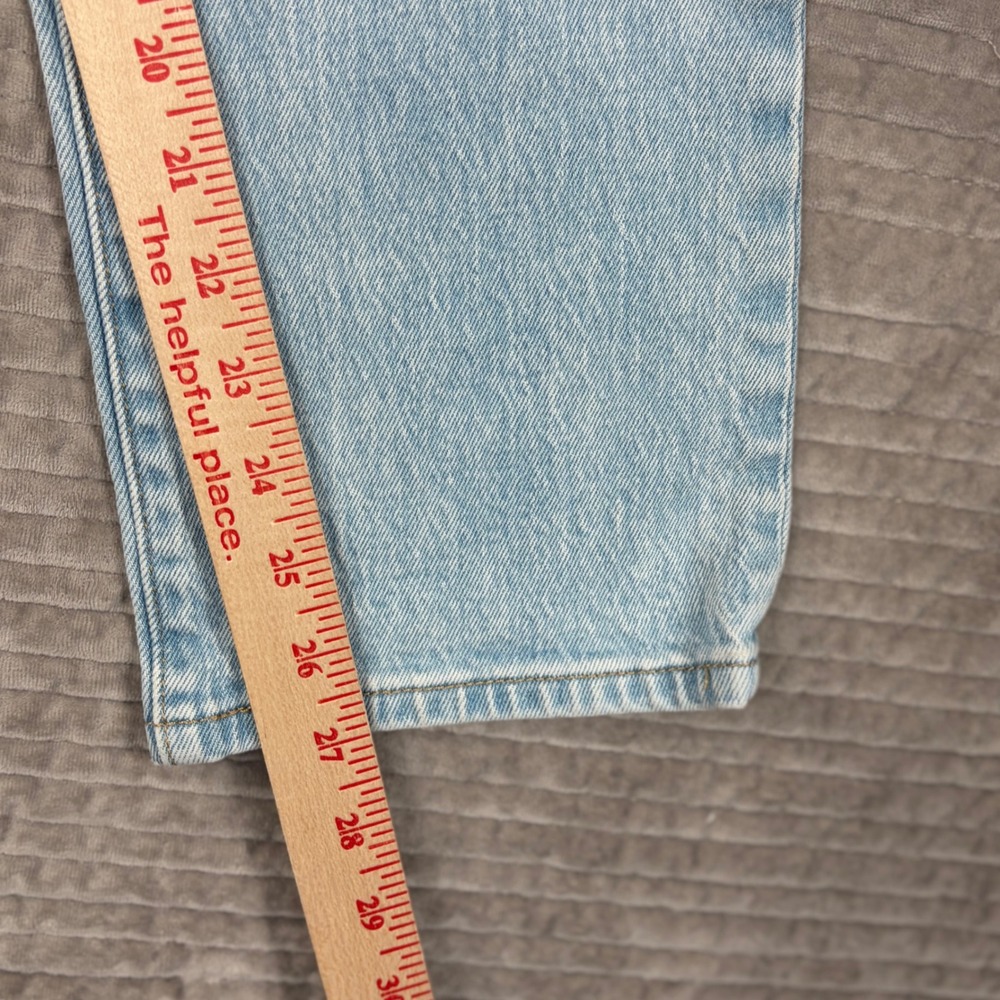 Levis Premium 501 Original Fit Light Wash Straight Leg Button Fly Jeans W28 L28 - Picture 4 of 11